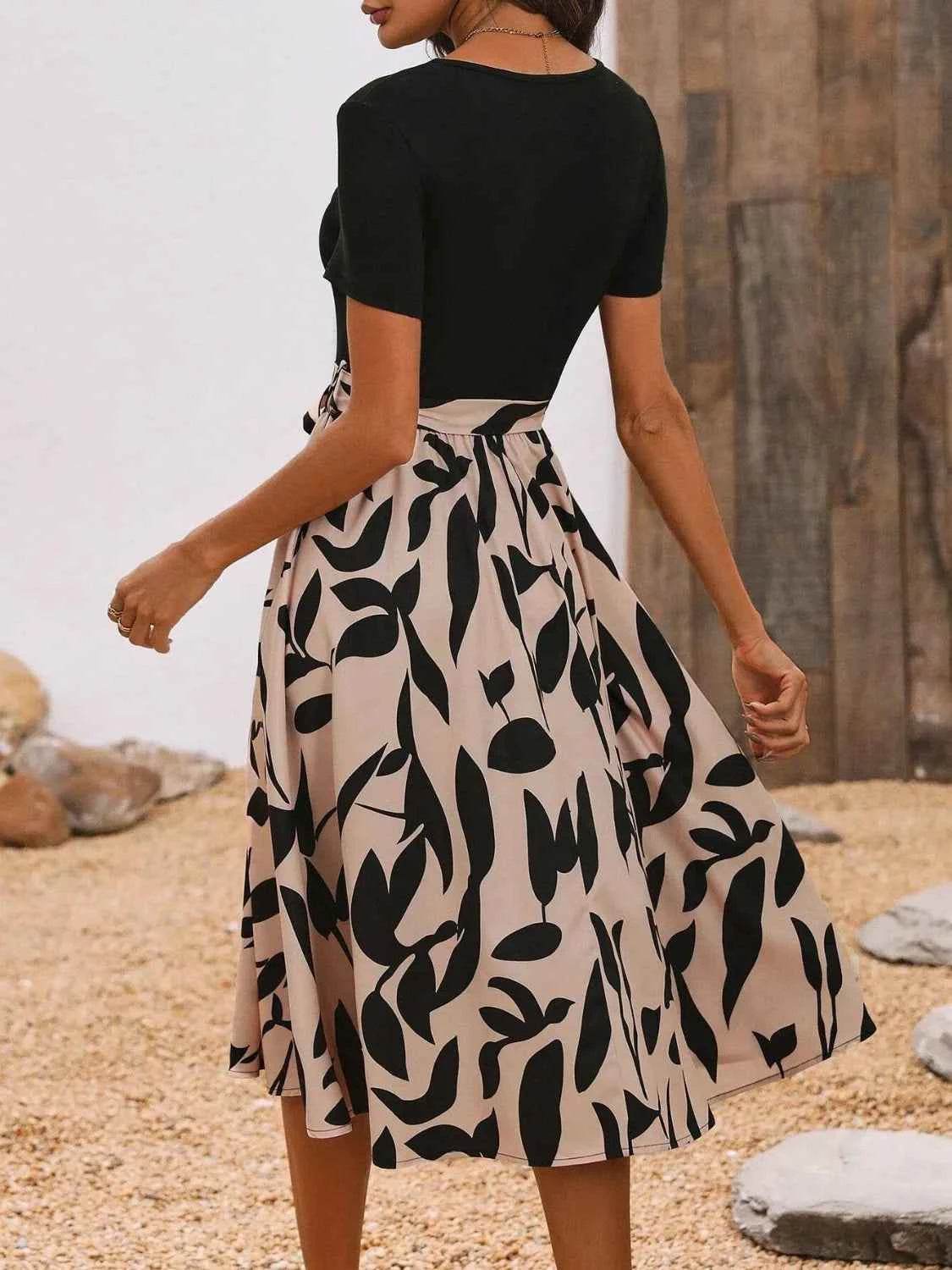 Printed Round Neck Short Sleeve Midi Dress.