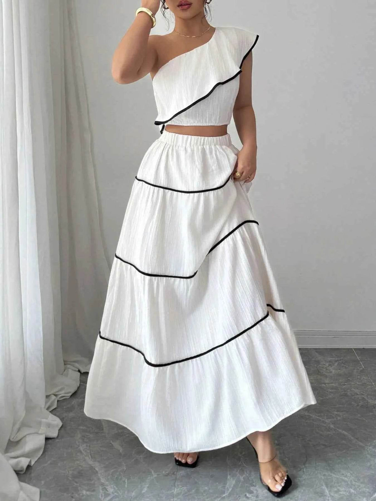 One-Shoulder Ruffle Top and Skirt Two-Piece Set - EBYNN