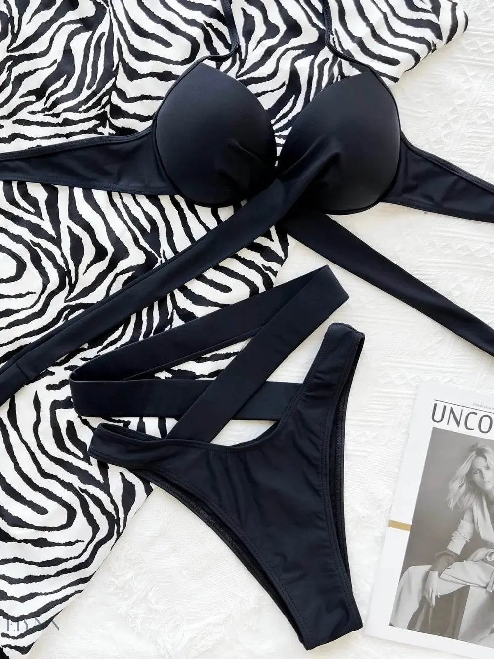 Crisscross Halter Neck Bikini Set - EBYNN