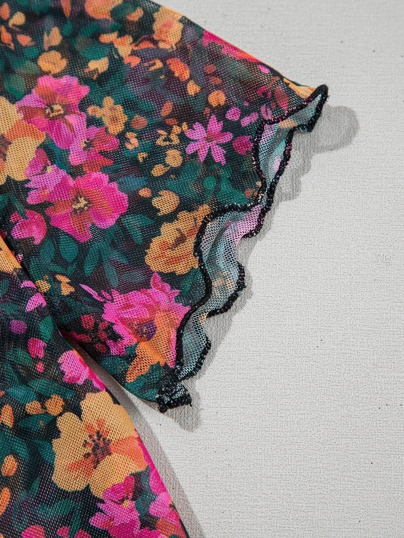 Floral Print Mock Neck Short Sleeve Top - EBYNN