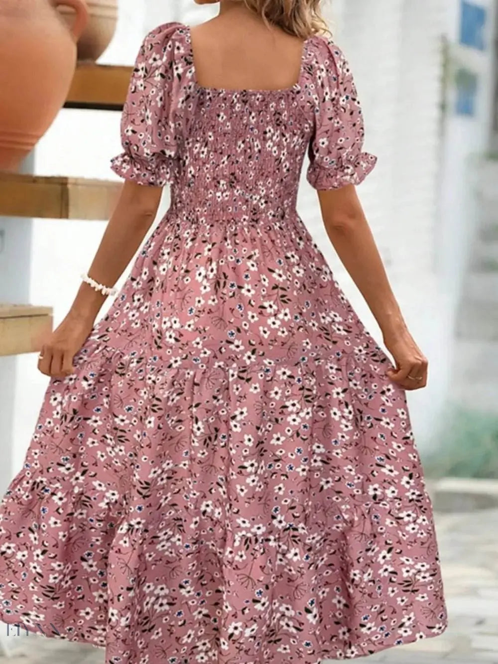 Floral Tiered Dress with Square Neck and Short Sleeves - EBYNN