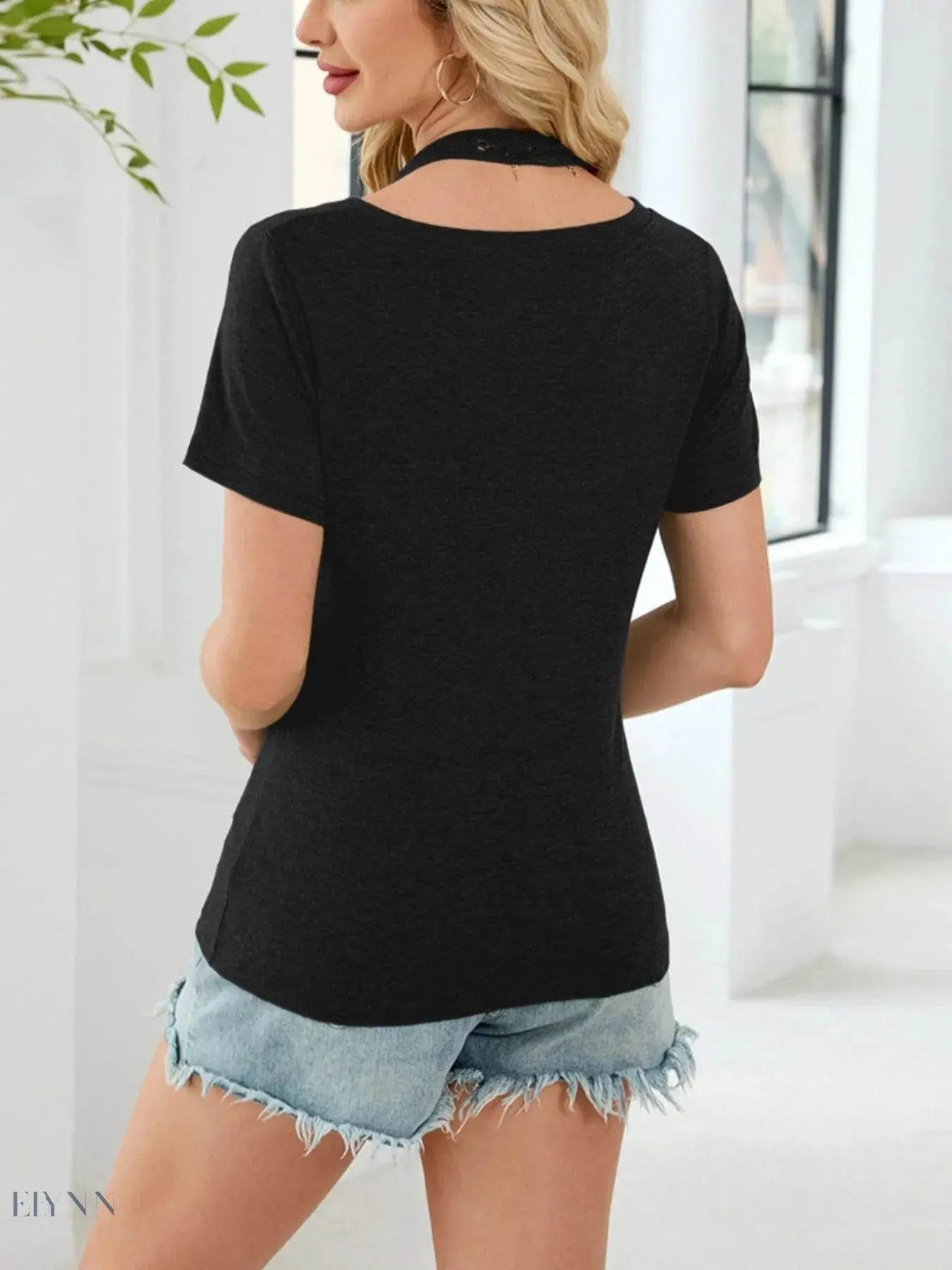 Lace Detail T-Shirt with Short Sleeves for Effortless Style - EBYNN