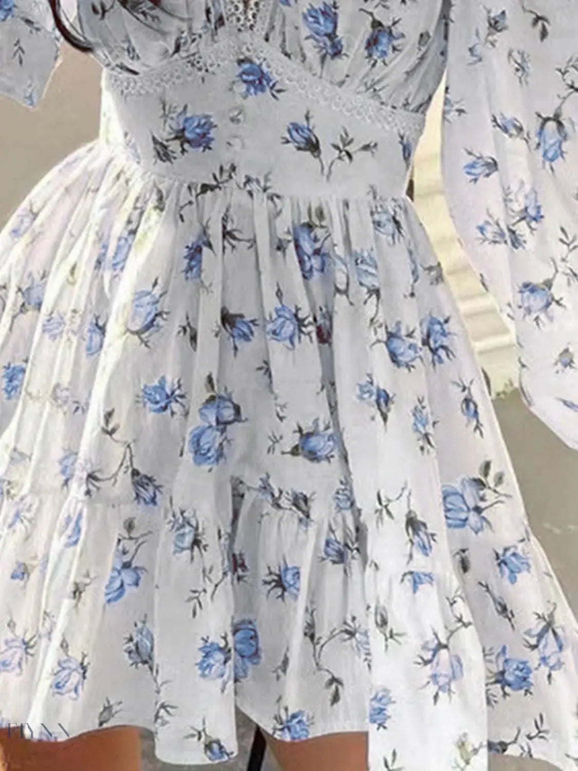 Lace V-Neck Balloon Sleeve Dress with Elegant Lace Detail - EBYNN