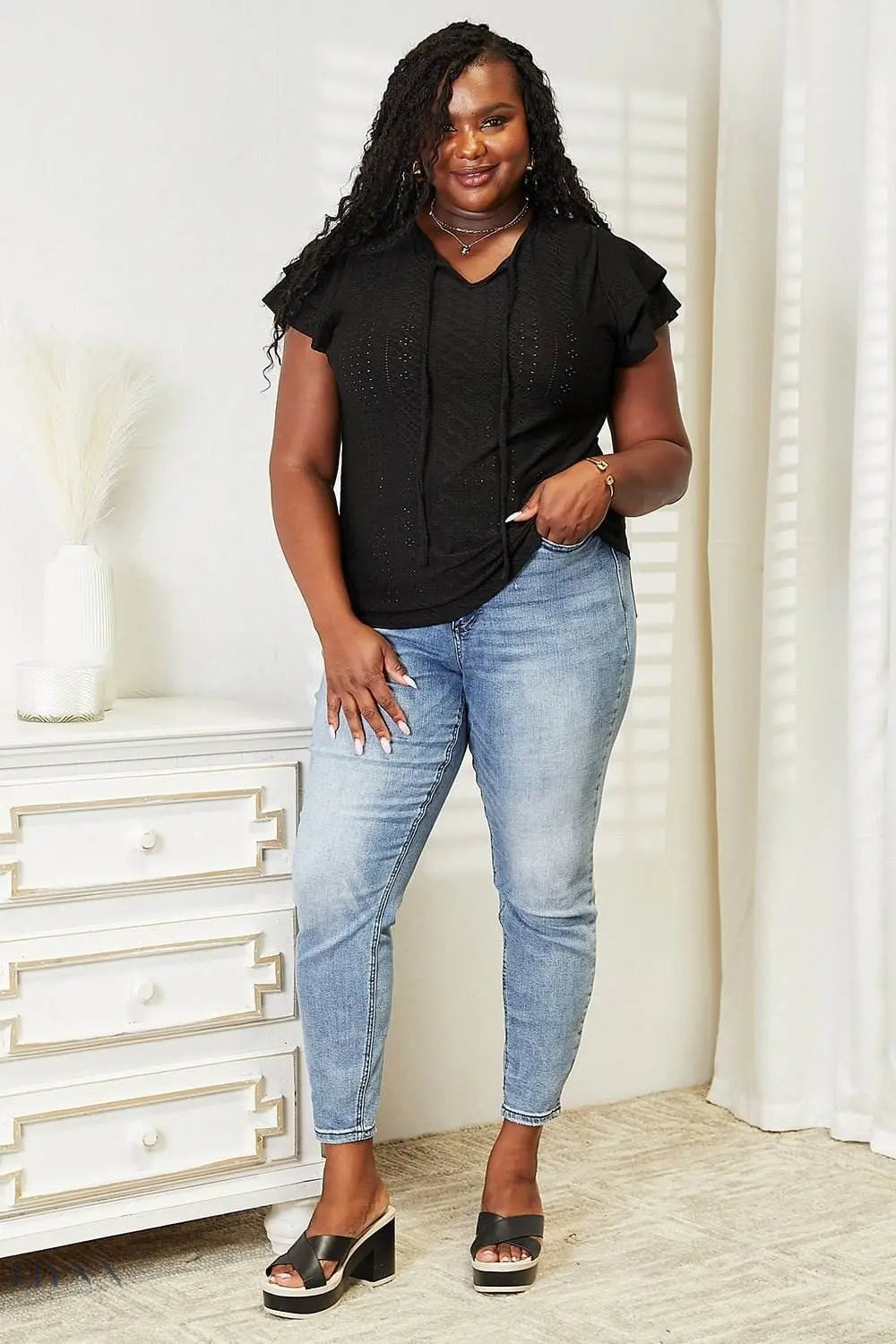 Mandy Eyelet Blouse with Tie-Neck and Flutter Sleeves - EBYNN