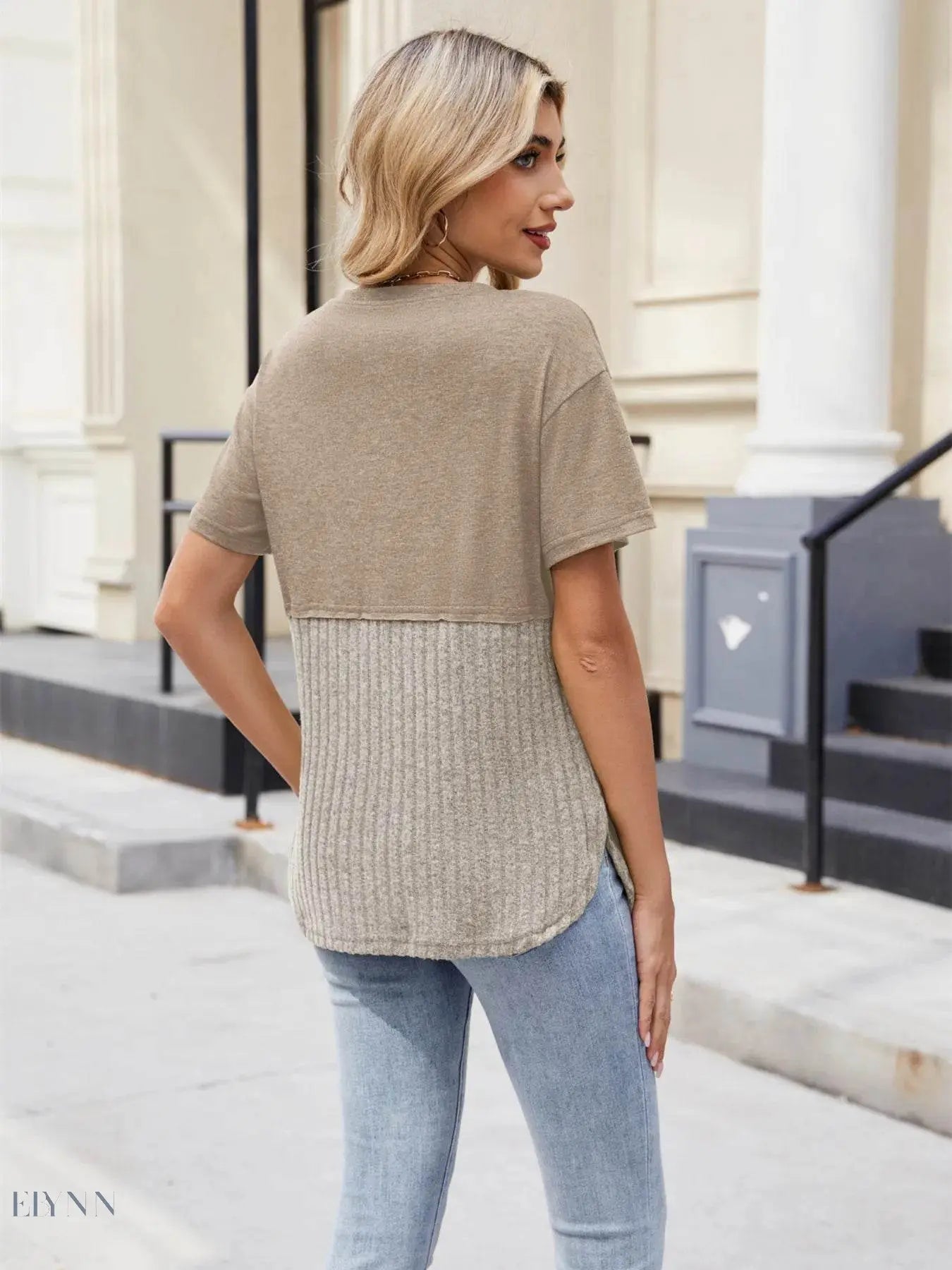Two-Tone Short Sleeve Top for Effortless Style and Versatility - EBYNN