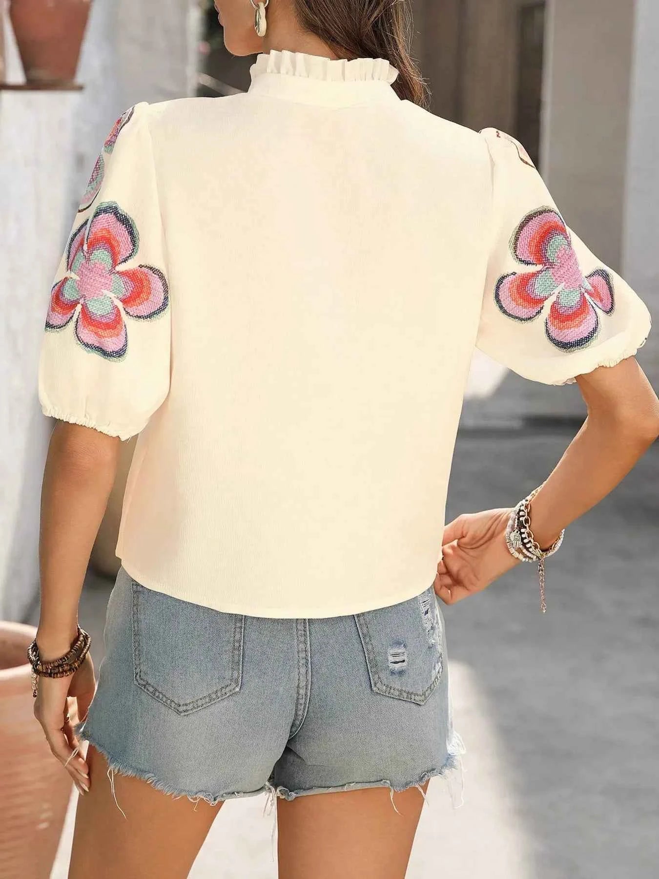 Floral Print Notched Puff Sleeve Blouse.
