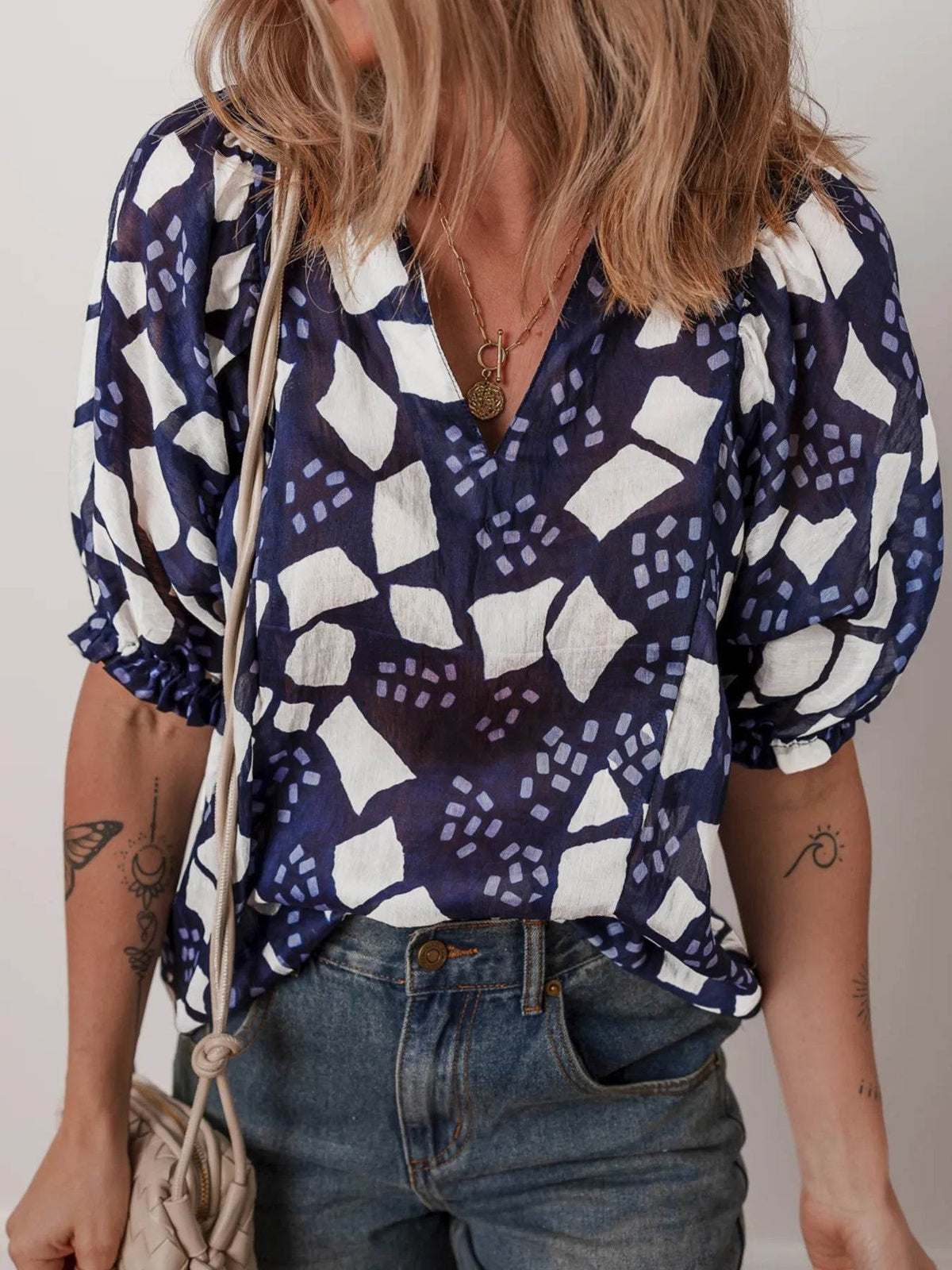 Abstract Puff Sleeve Blouse with Frilled Details - EBYNN