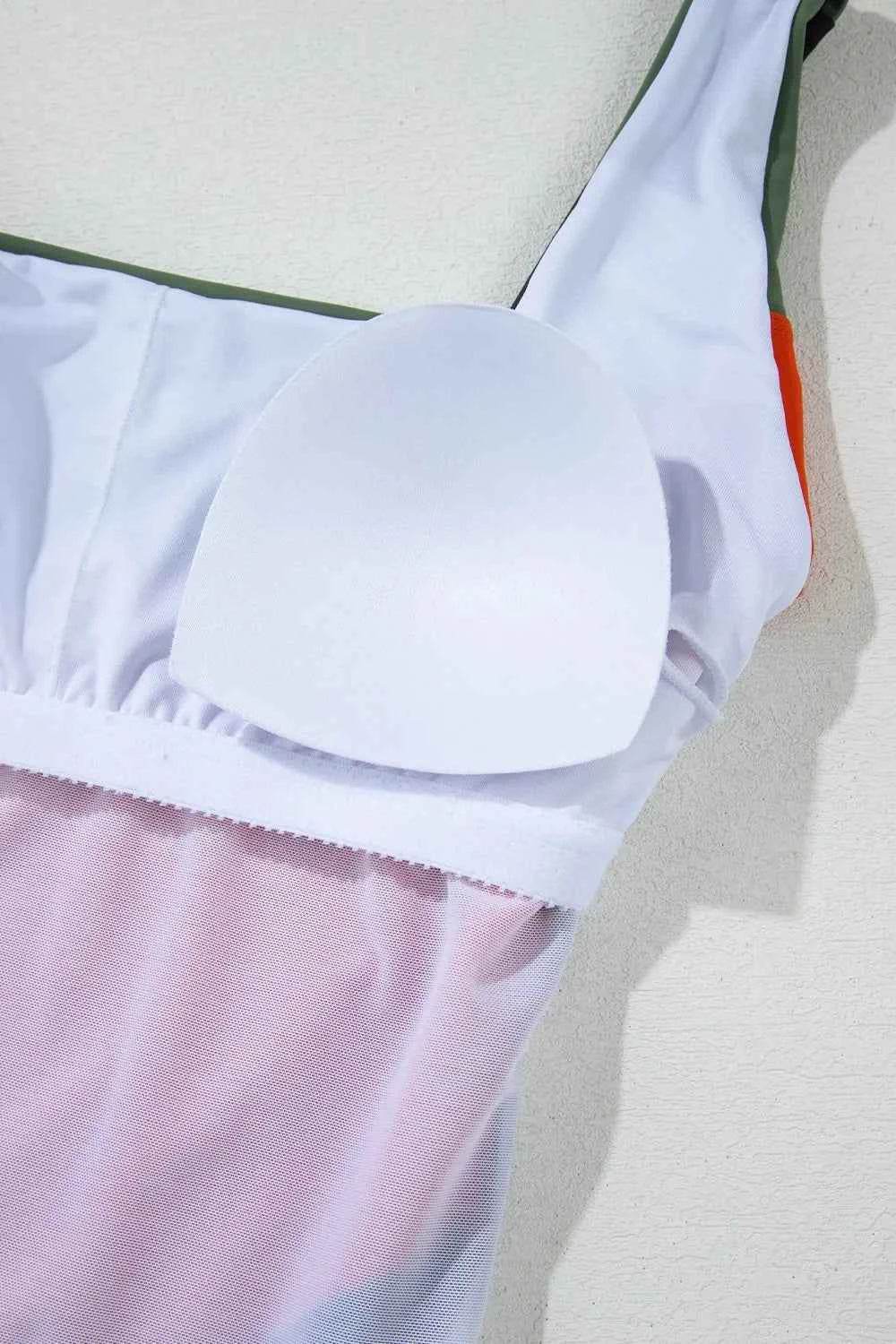 Color Block Padded Square Neck One Piece Swimsuit.