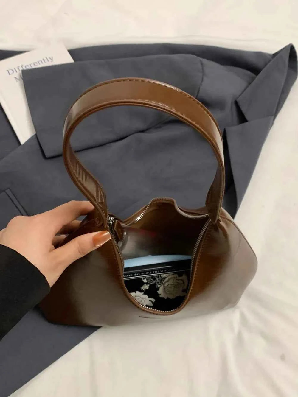 Elegant PU Leather Shoulder Bag.
