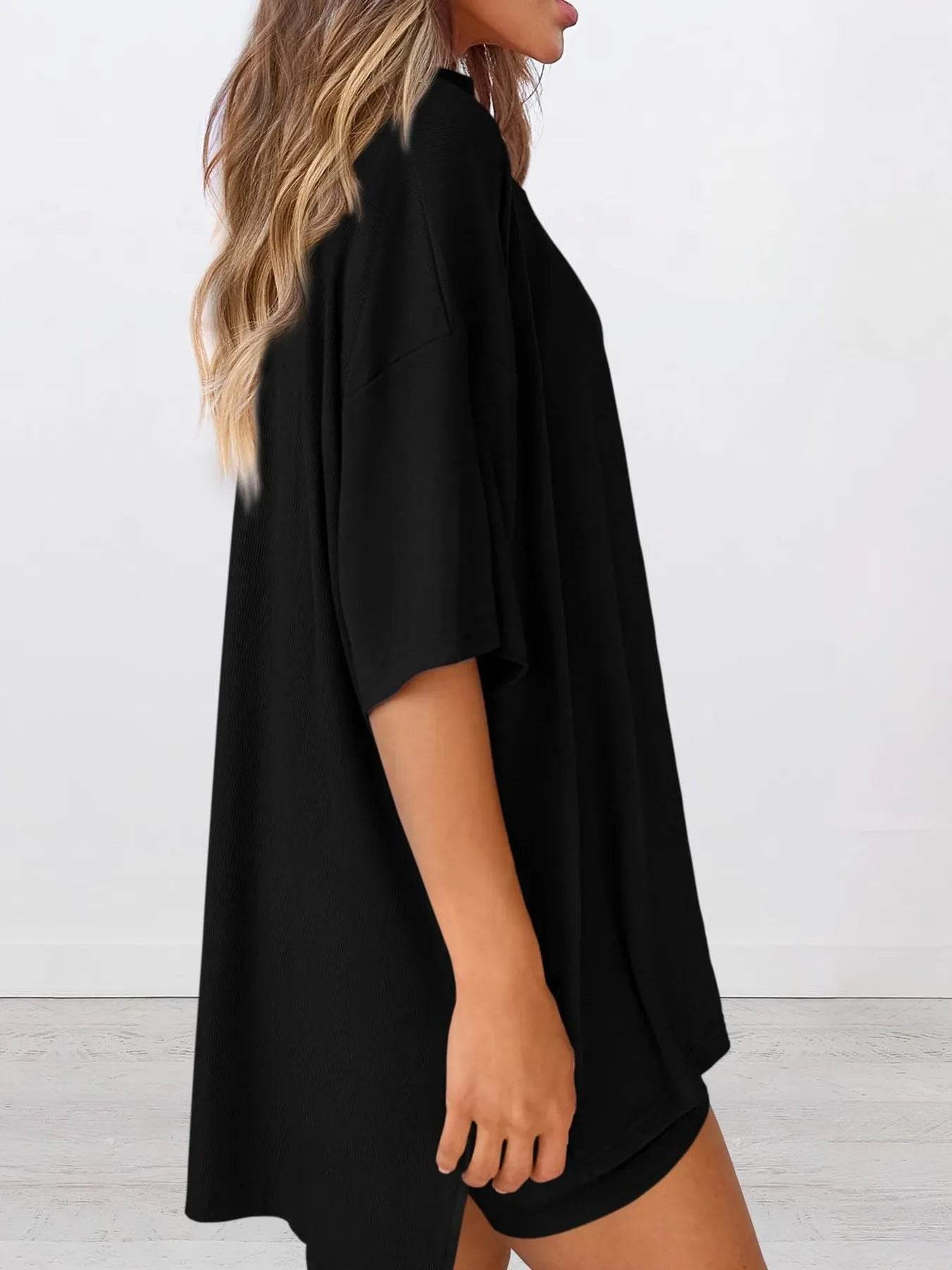Plus Size Round Neck Set: Oversized Top and Shorts Set for Ultimate Comfort - EBYNN