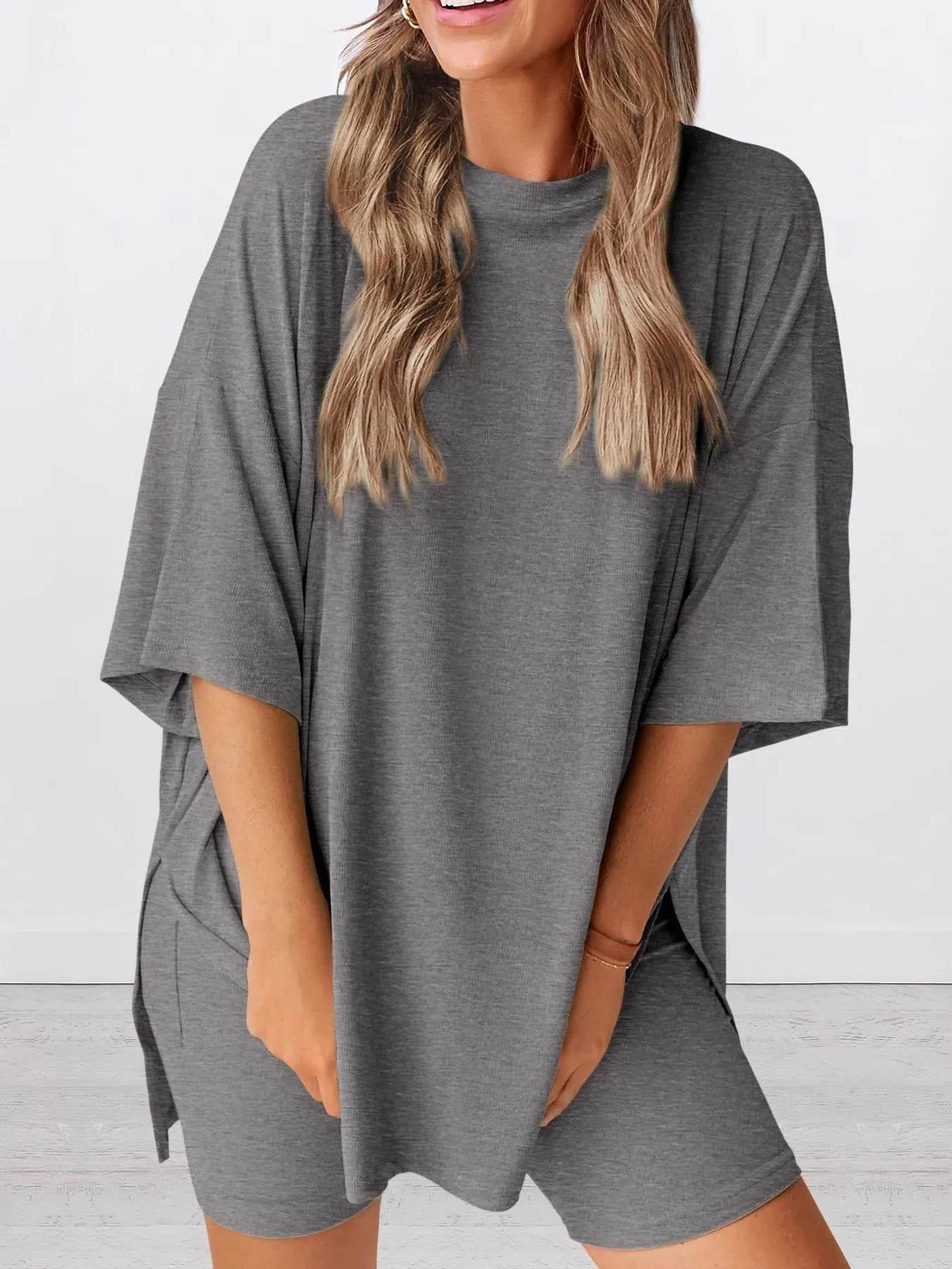 Plus Size Round Neck Set: Oversized Top and Shorts Set for Ultimate Comfort - EBYNN