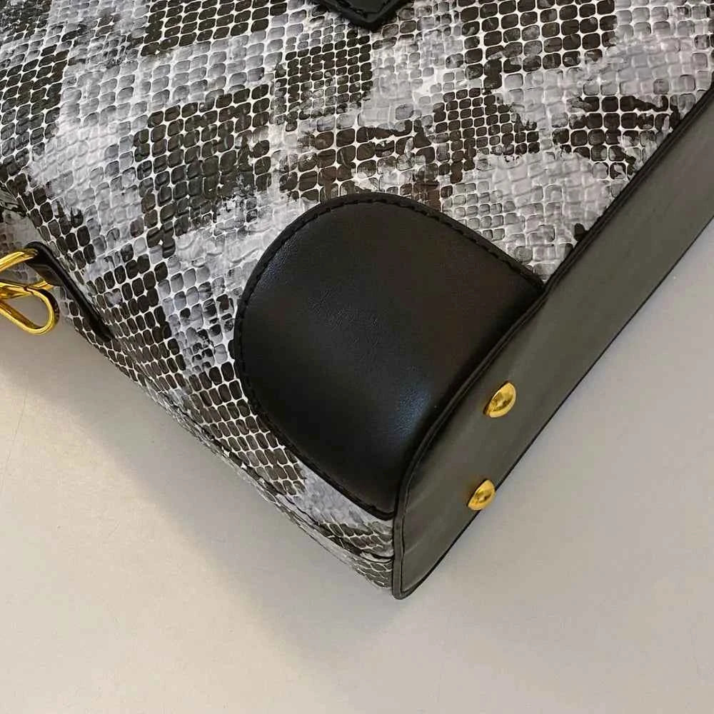 PU Leather Snakeskin Print Crossbody Bag.