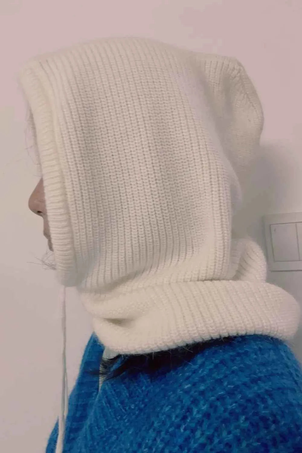 Solid Color Thermal Knit Drawstring Hat.