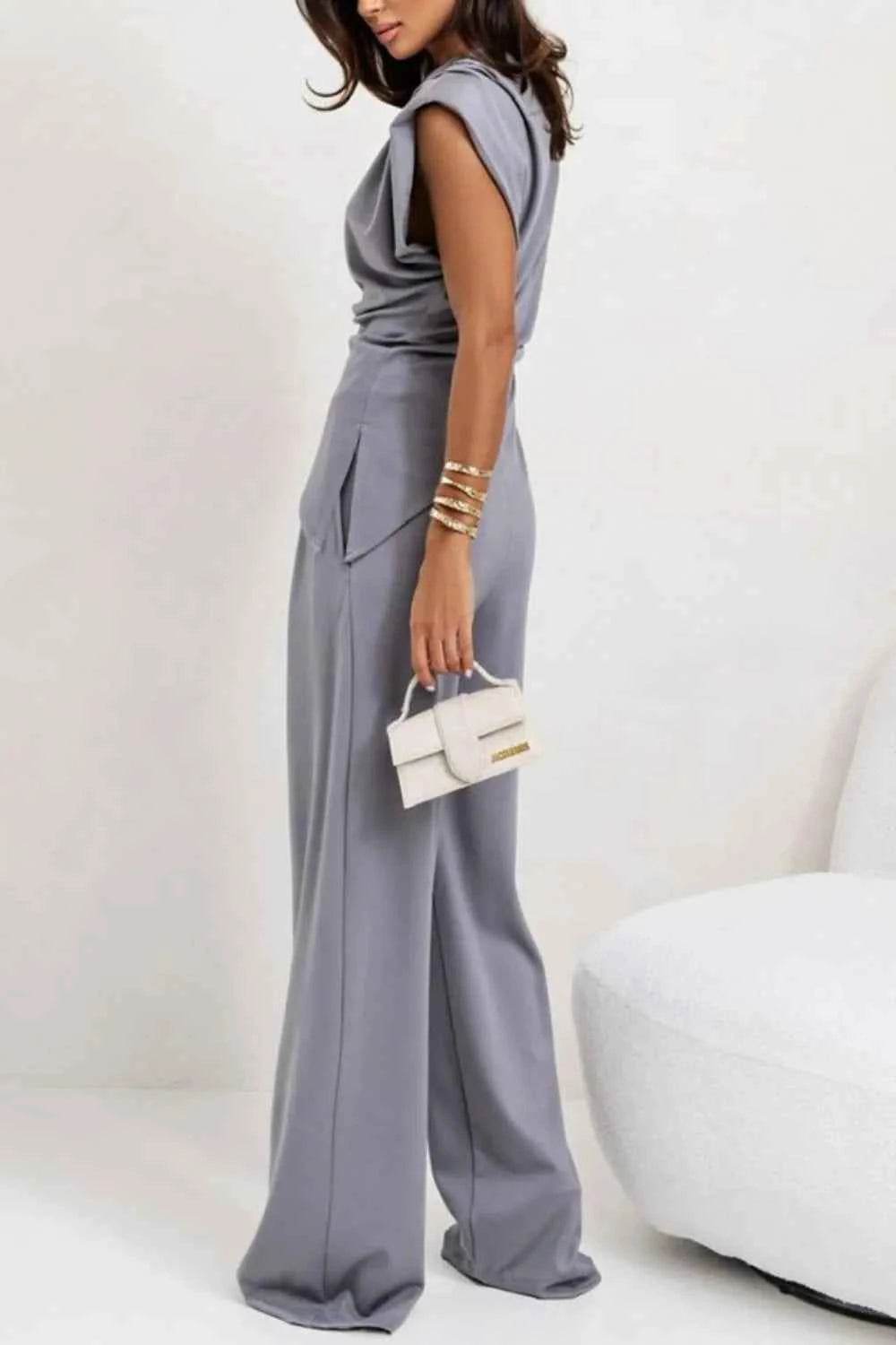Stylish Round Neck Top and Pants Set - EBYNN