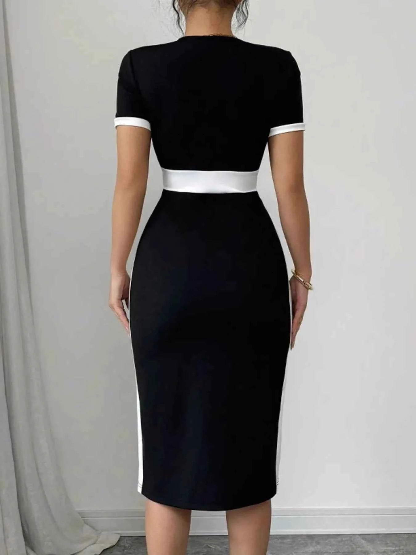 Two-Tone Short Sleeve Bodycon Dress.