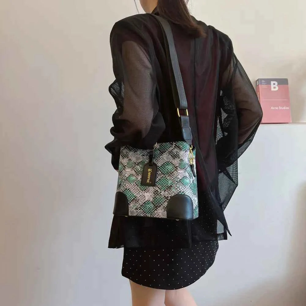 PU Leather Snakeskin Print Crossbody Bag.