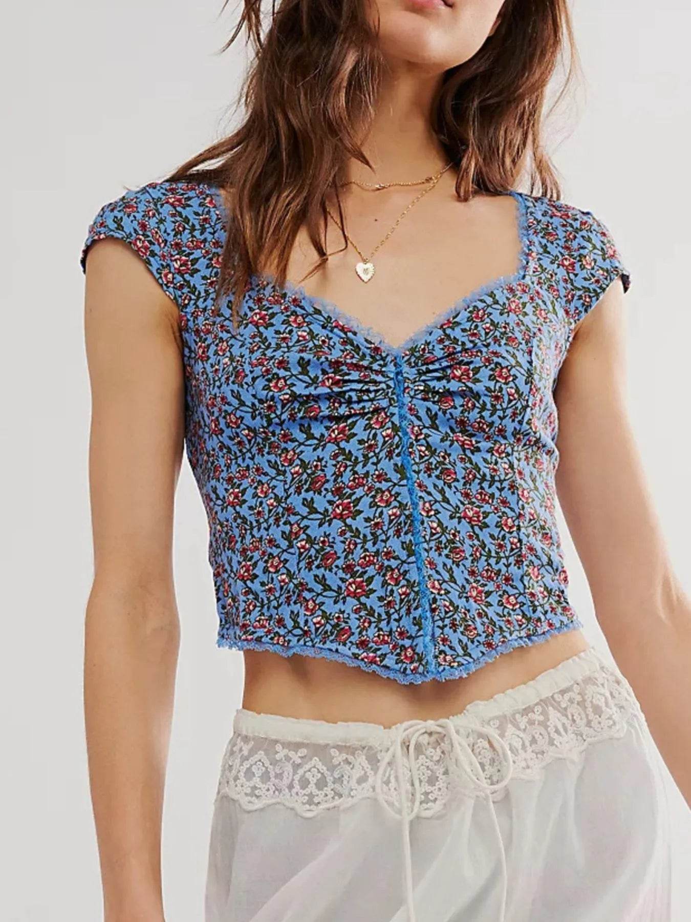 Floral Cropped Top with Cap Sleeves for Trendy Summer Style - EBYNN