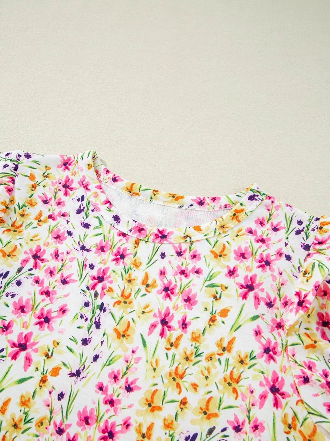 Floral Puff Sleeve Blouse - Stylish Crewneck Top for Effortless Elegance - EBYNN