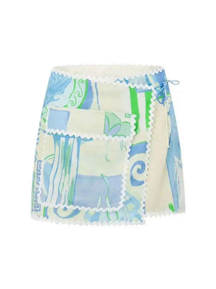 Printed Short Sleeve Shirt and Skirt Set.