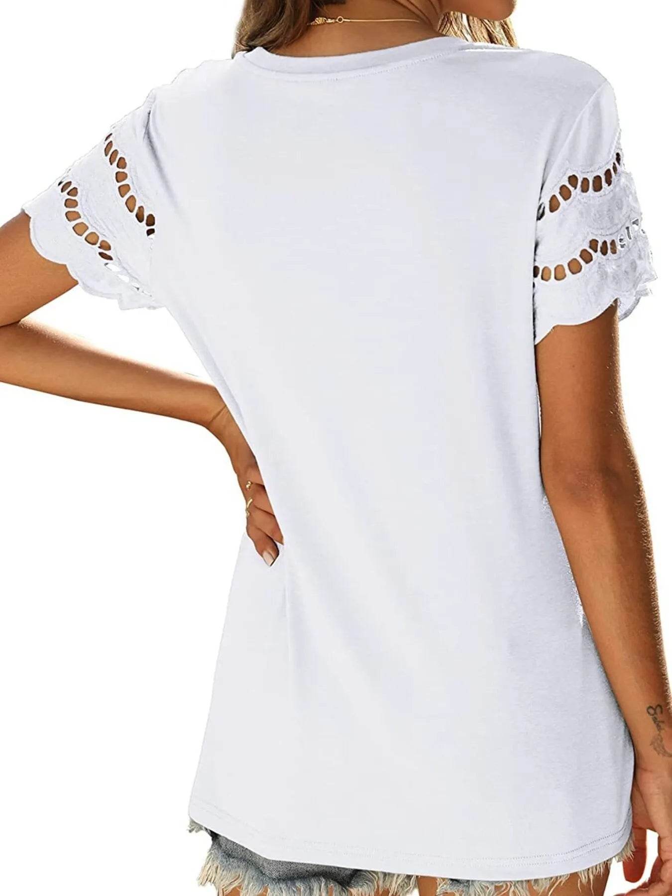Lace Detail T-Shirt with Round Neck and Short Sleeves - EBYNN