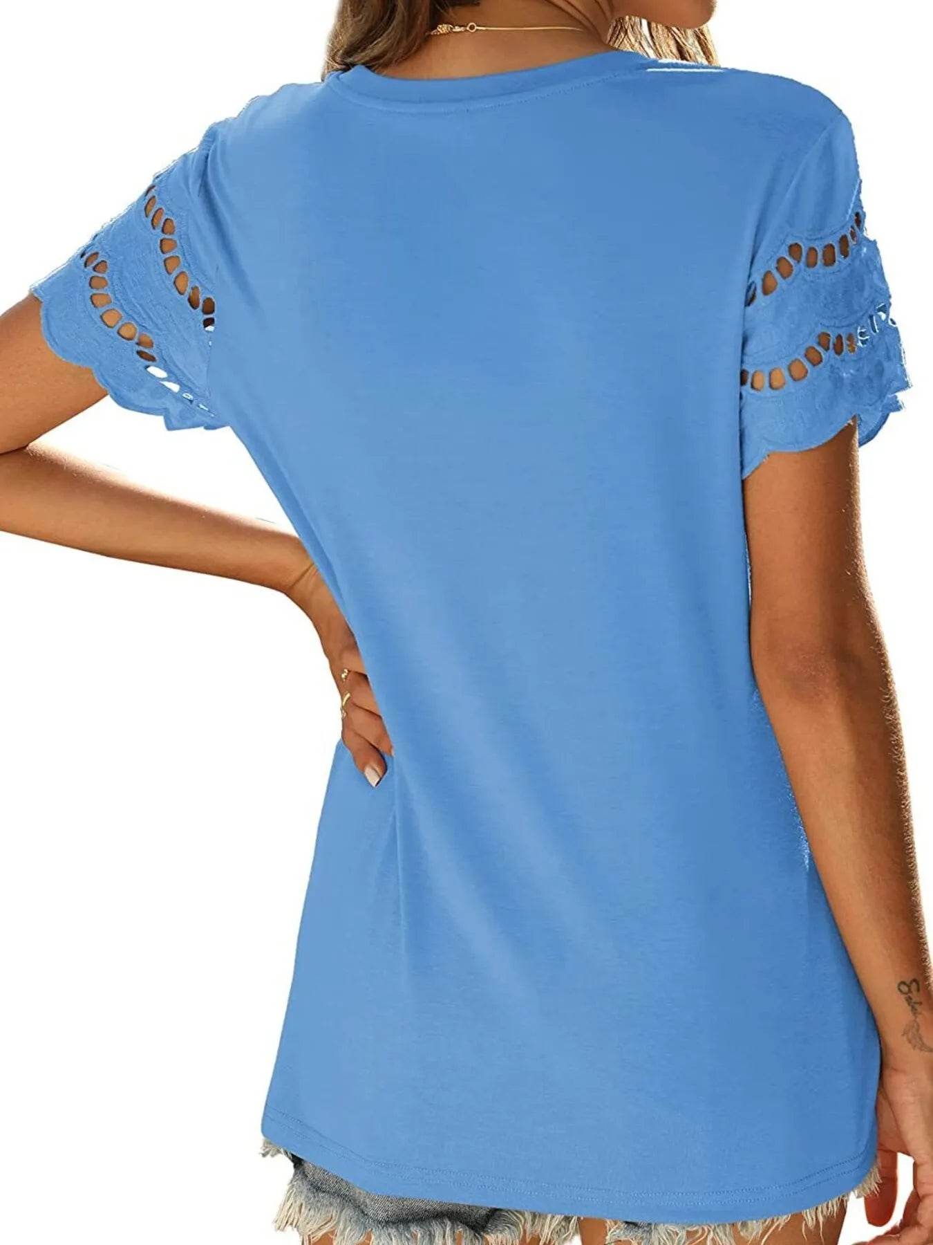 Lace Detail T-Shirt with Round Neck and Short Sleeves - EBYNN